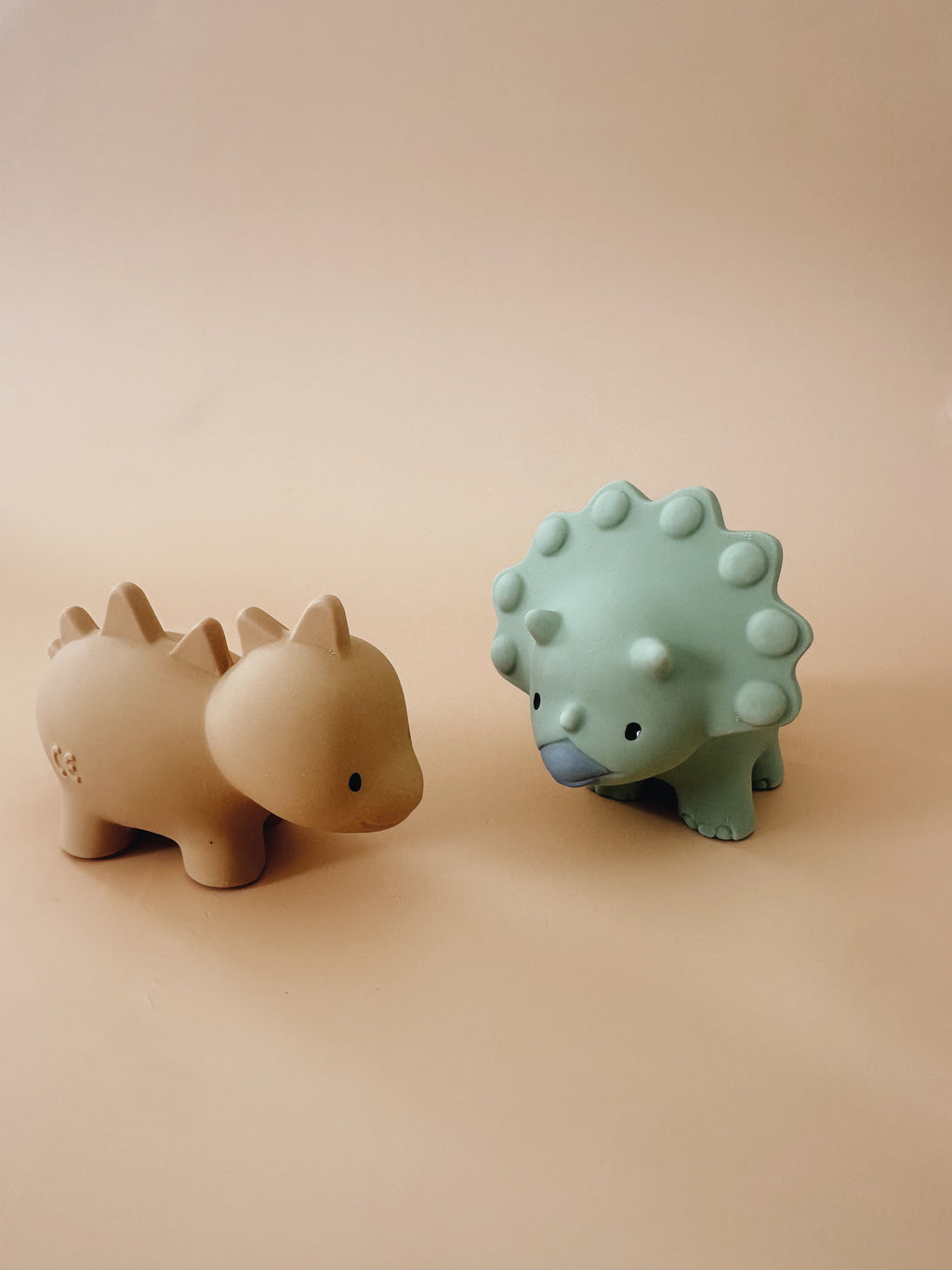 Natural Rubber Teether/Rattle/Bath Toy - Andnest.com