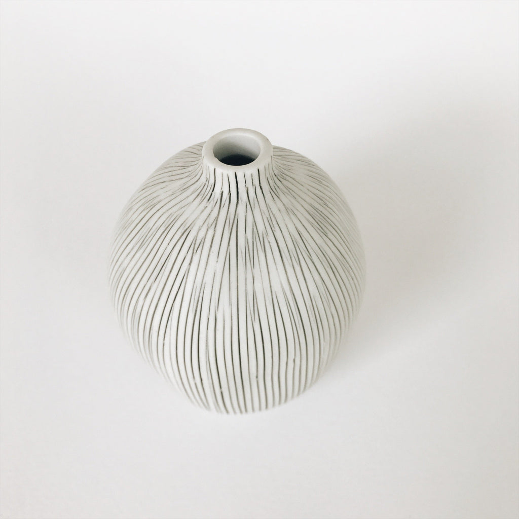 Modern Textured Vase - Grey - Andnest.com