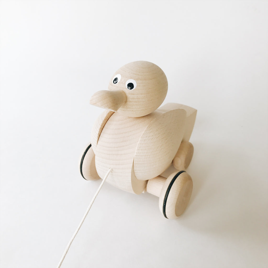 Wooden Pull-Along Duck - Andnest.com