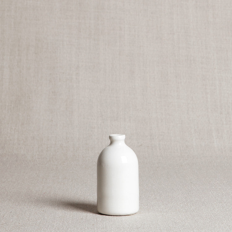 Minimalist Bud Vase - White - Andnest.com