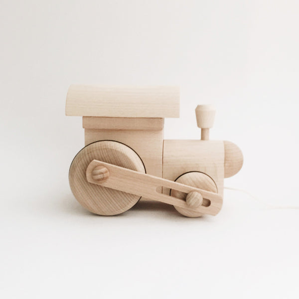 Wooden Pull-Along Train - Andnest.com