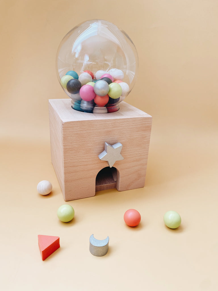 Wooden Gumball Machine - Andnest.com