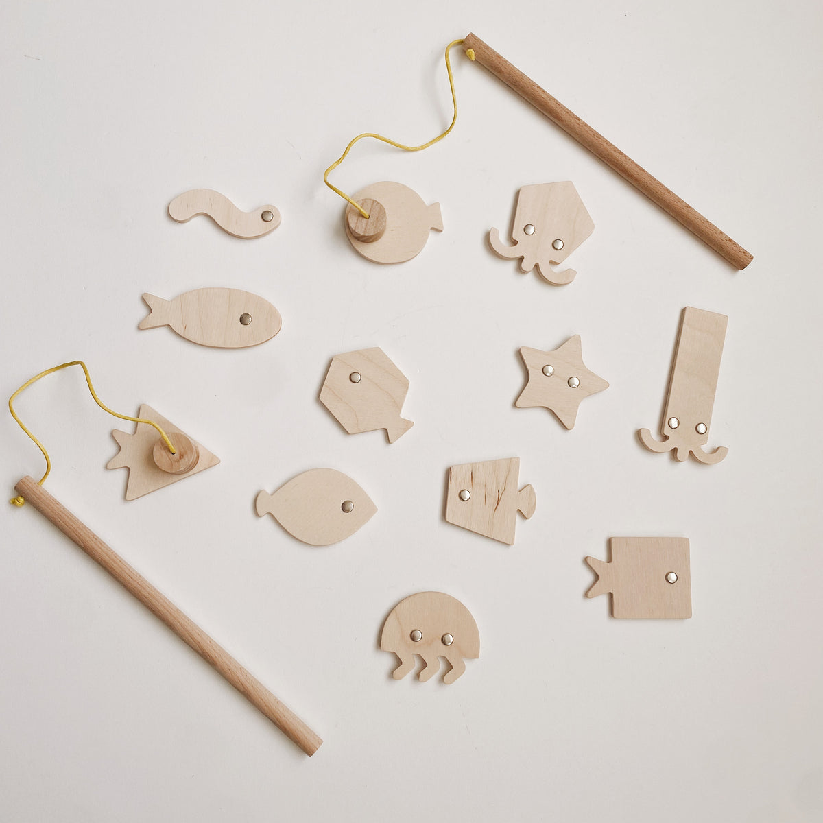 Wooden Fishing Set - 2 Fishing Rods & 12 Sea Creatures– Andnest