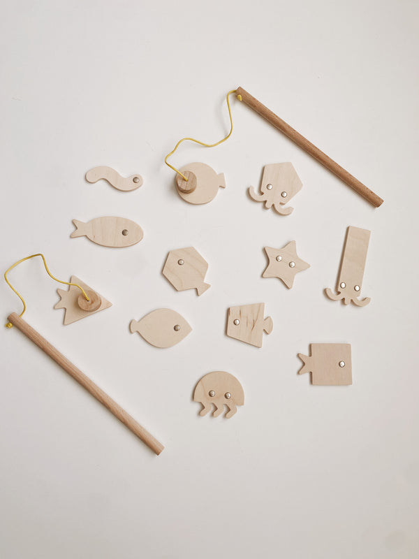 Wooden Fishing Set - 2 Fishing Rods & 12 Sea Creatures - Andnest.com