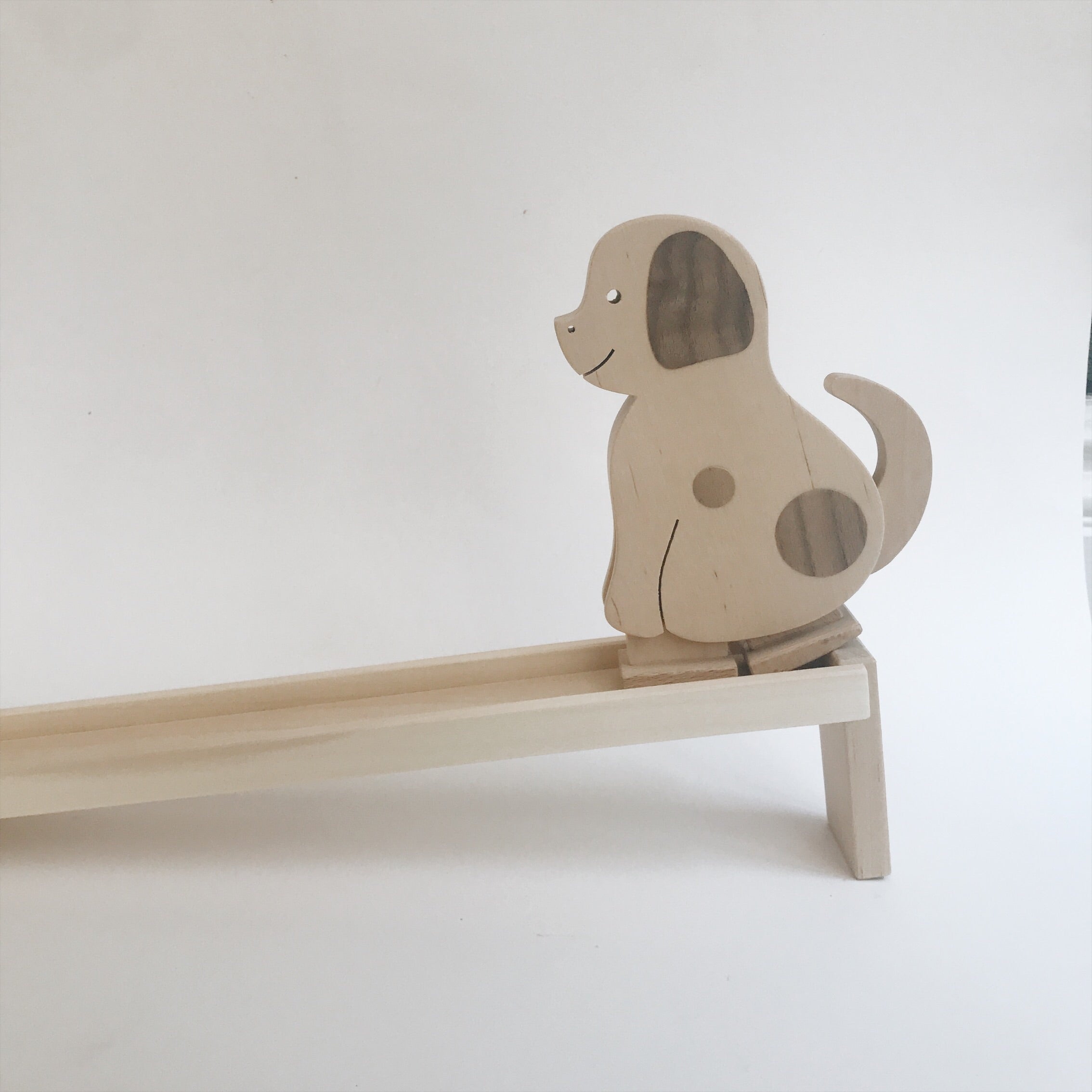 Wooden Walking Dog Toy Andnest