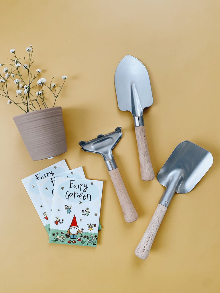 Kid's Gardening Tool Set - Andnest.com