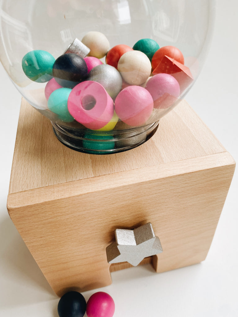 Wooden Gumball Machine - Andnest.com