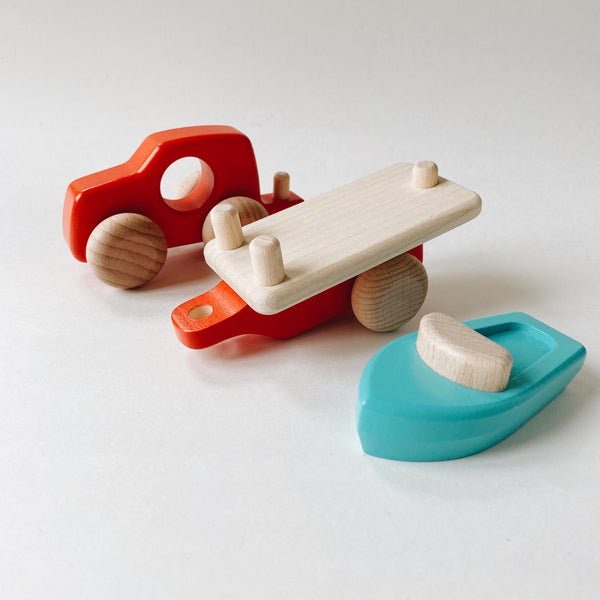 Wooden Car with Trailer and Boat - Andnest.com