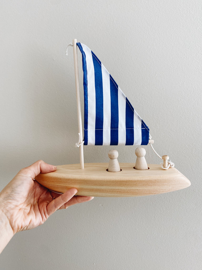 Wooden Sail Boat - Andnest.com