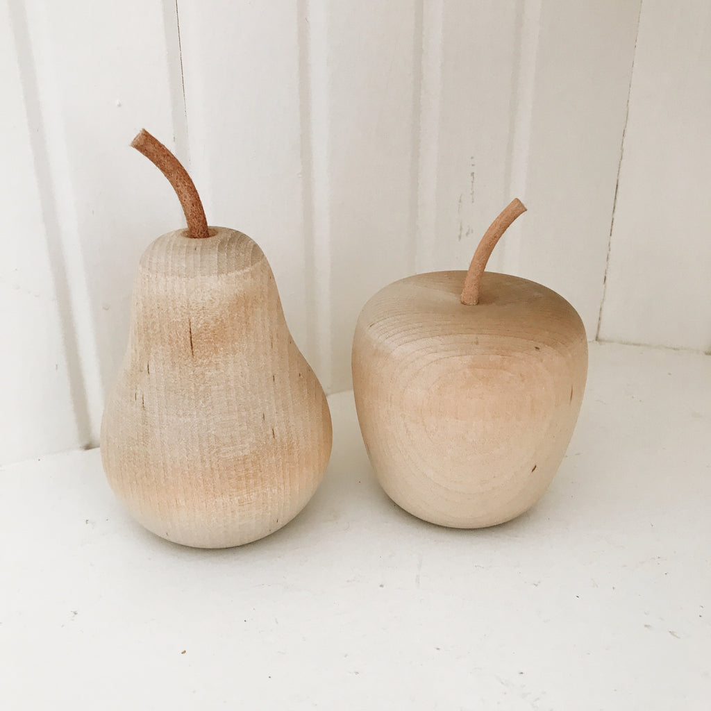 Wooden Apple and Pear - Andnest.com