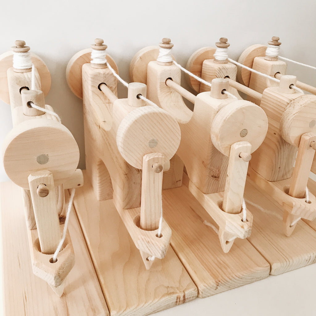 *Pre-Order* Wooden Toy Sewing Machine - Andnest.com